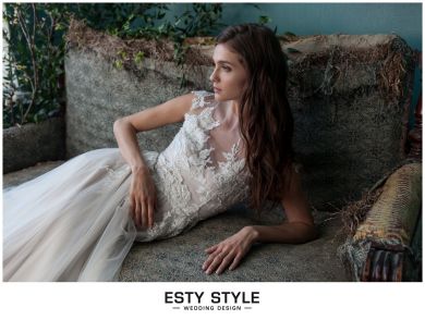 Не хуже Elie Saab: топ-модель Элла Кандыба представляет свадебные платья Esty Style