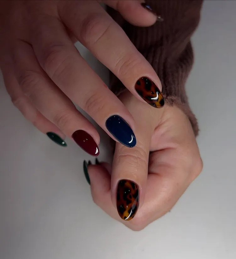 Манікюр «черепаховий панцир»