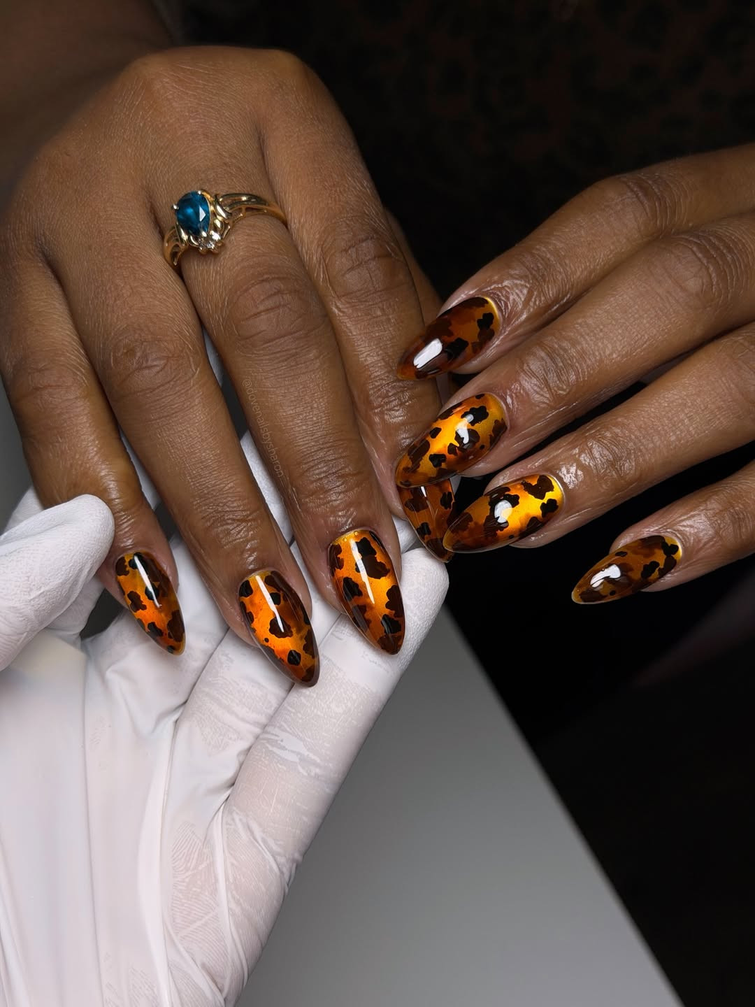 Манікюр «черепаховий панцир»