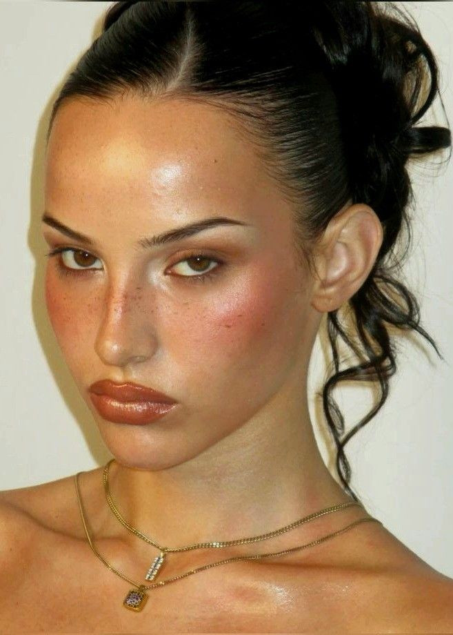 Тонкі брови 2026