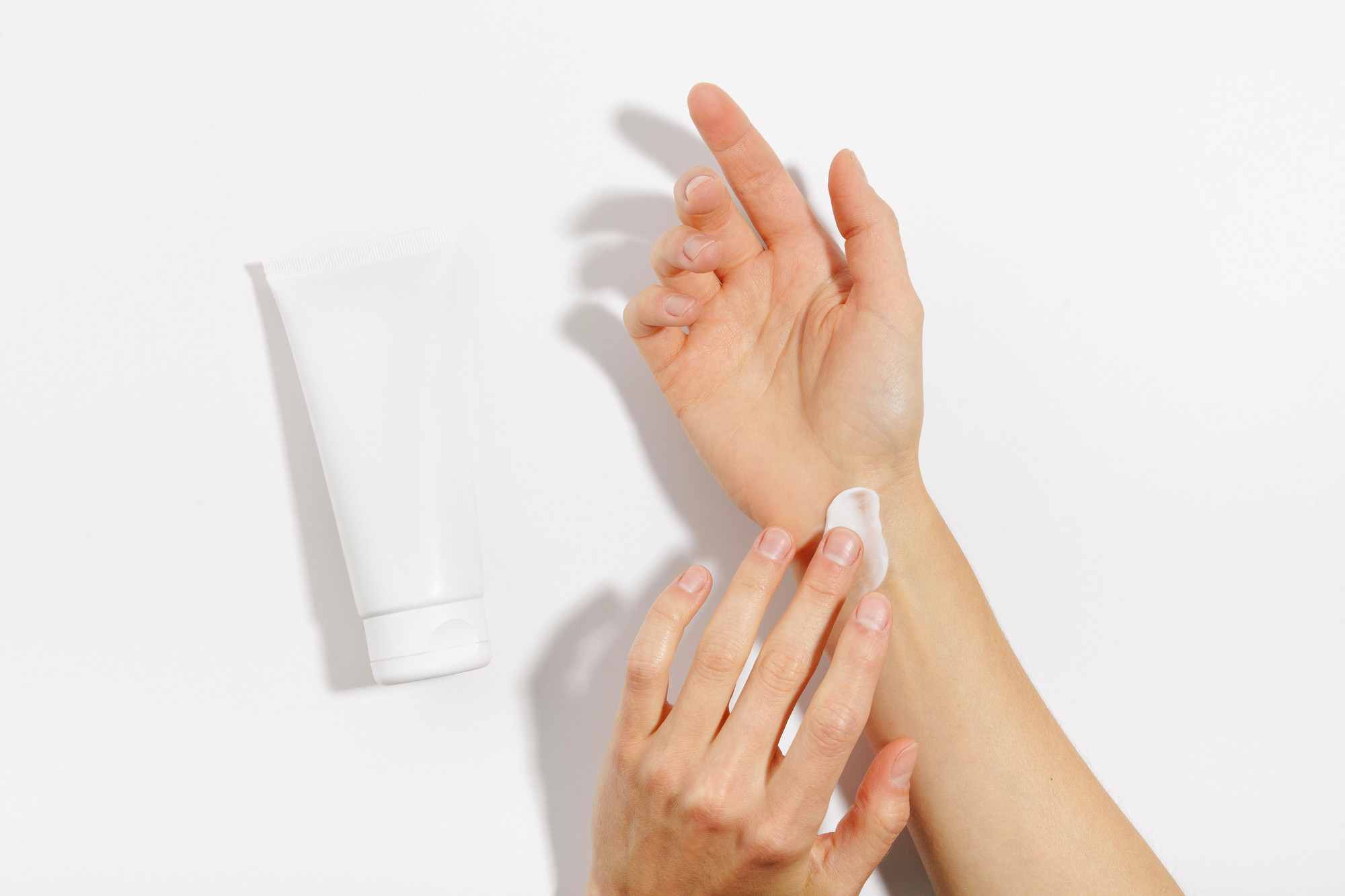 Як омолодити руки без ін’єкцій