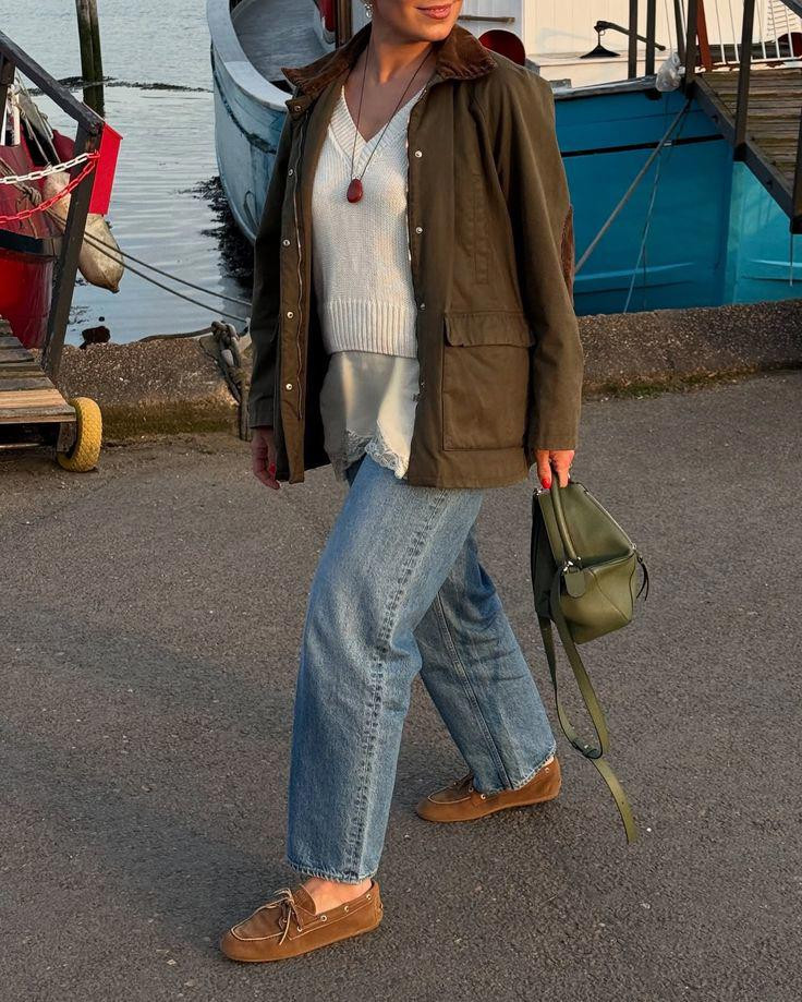 Лофери та Wallabee – модне взуття весна 2026