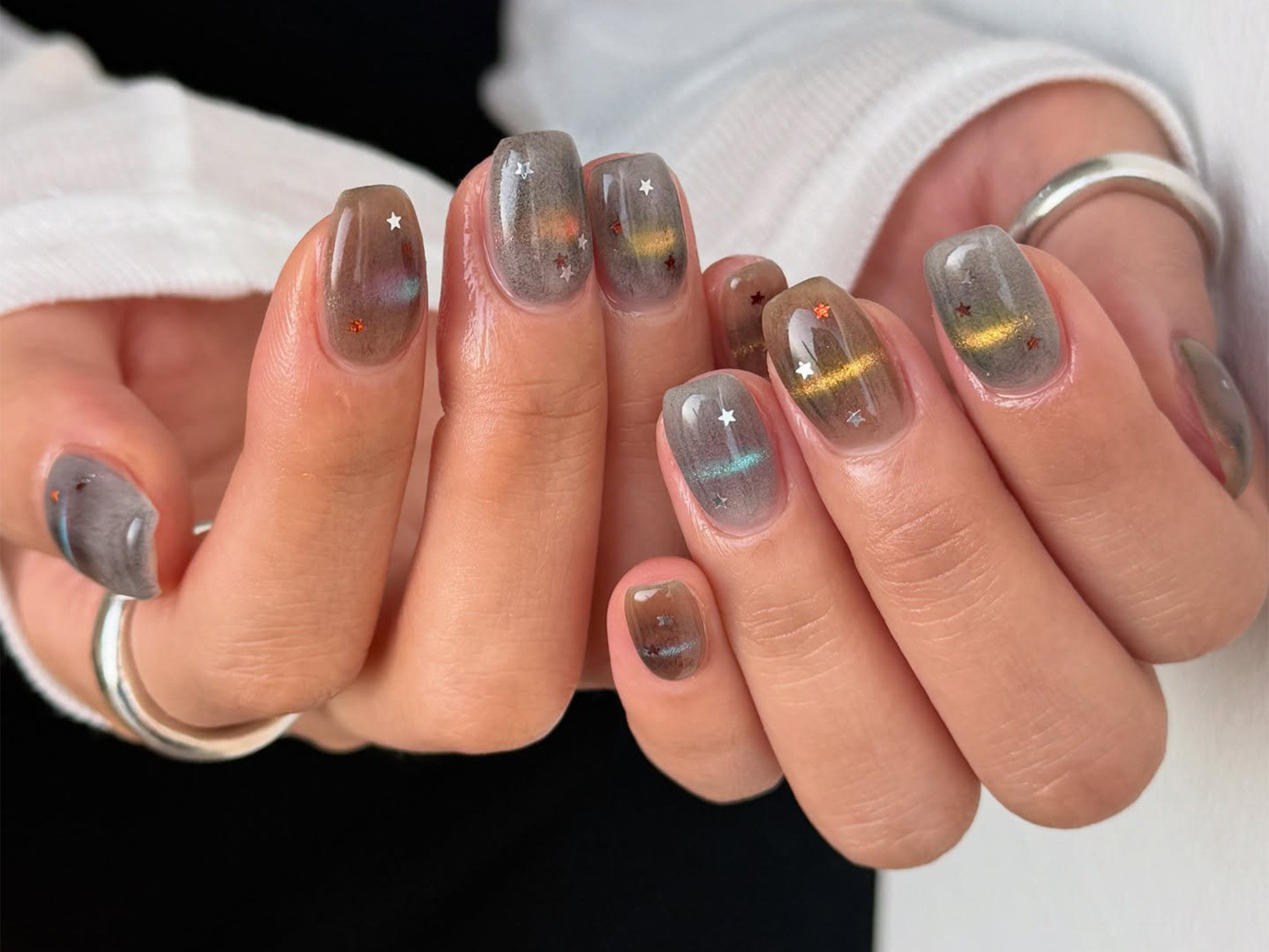 Ребристий скляний манікюр