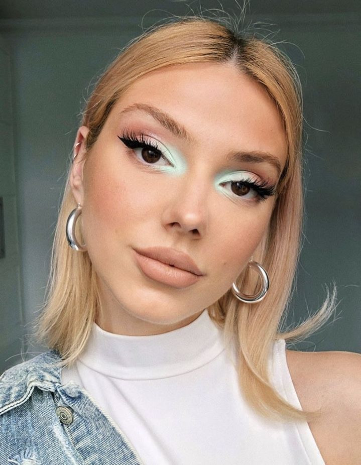 акцент під оком