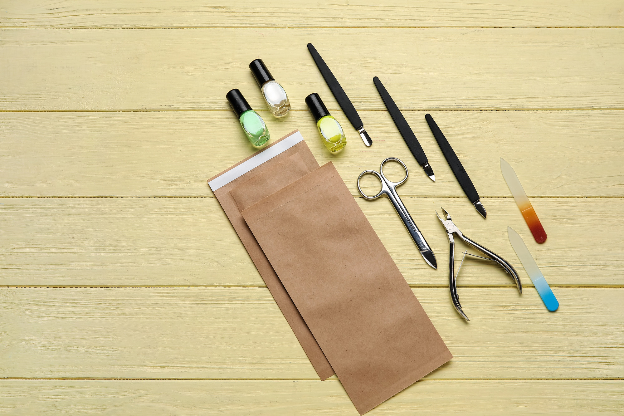 Стерилізація інструментів для манікюру