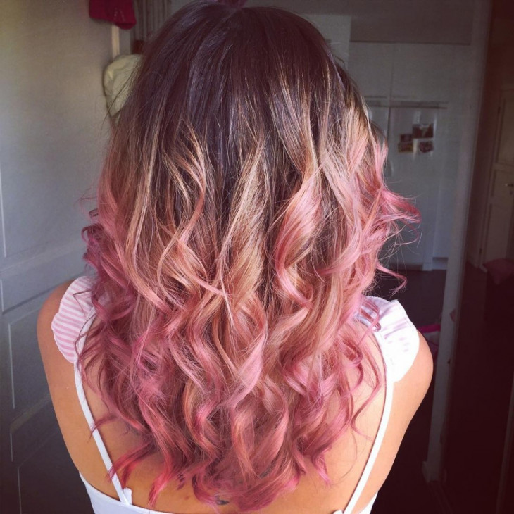 розовый цвет волос фото