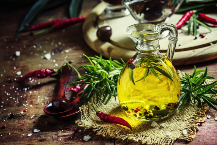 Оливковое масло привезти из Черногории