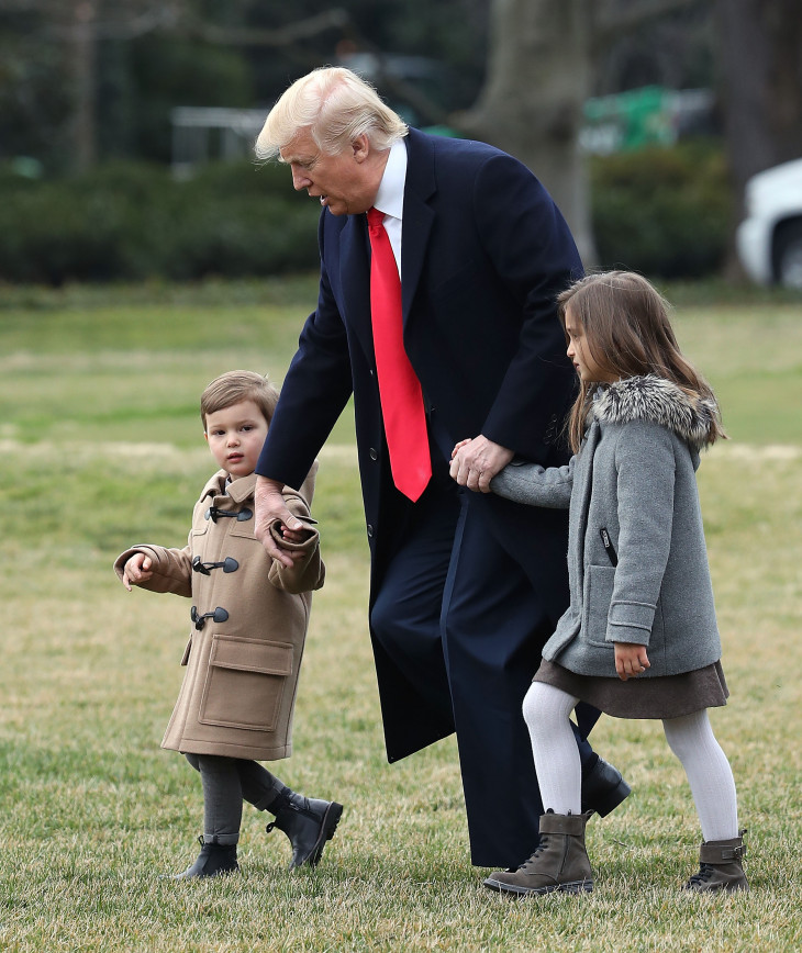 Дональд Трамп с внуками