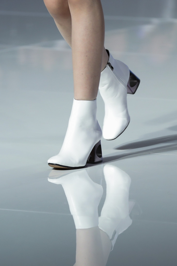 модная обувь осень 2017 в белом цвете