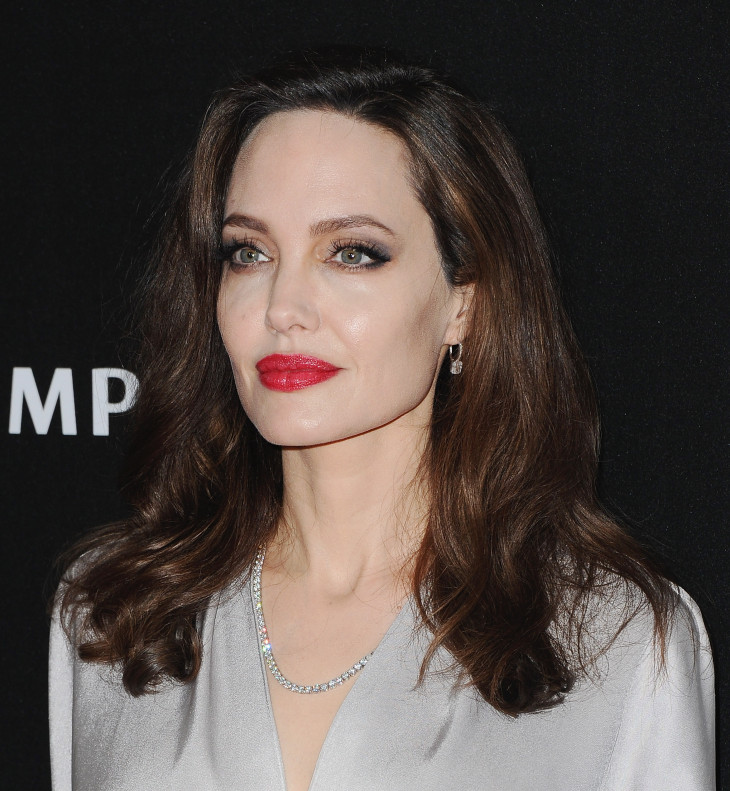 Анджелина Джоли в Jenny Packham