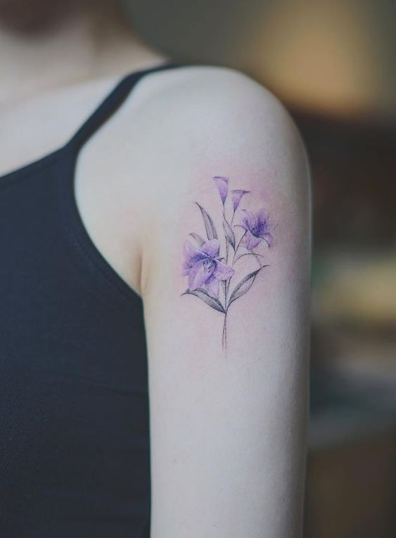 цветочная татуировка 