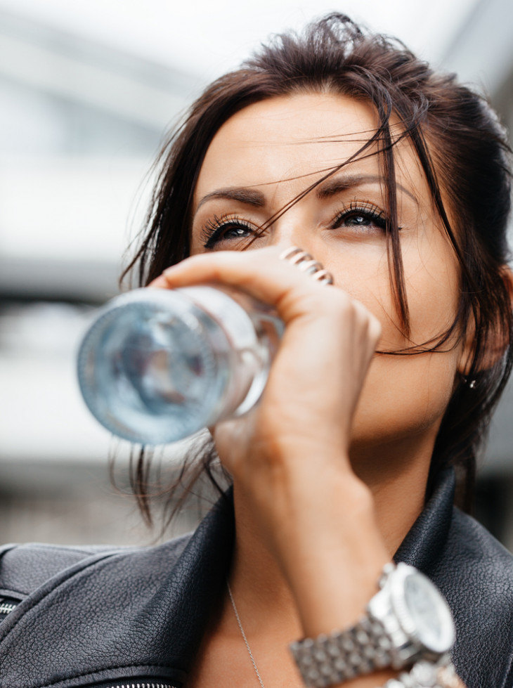 почему полезно пить много воды