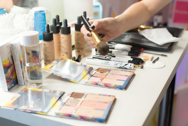 ​ARTISTRY STUDIO 