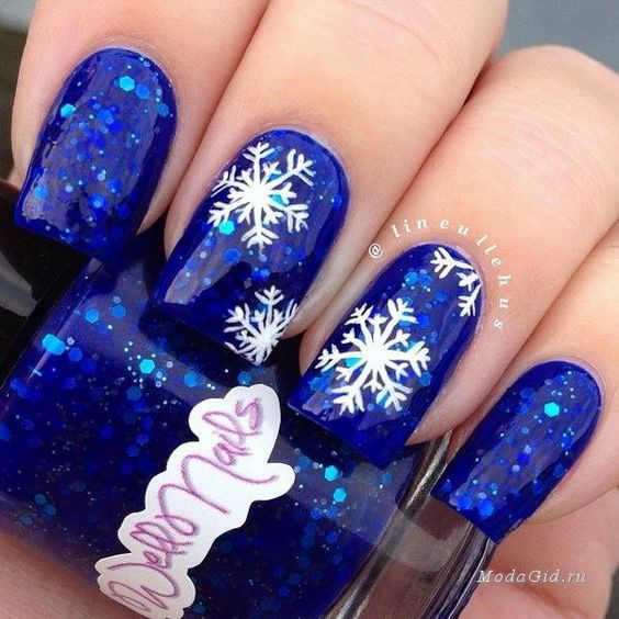 снежинки на ногтях