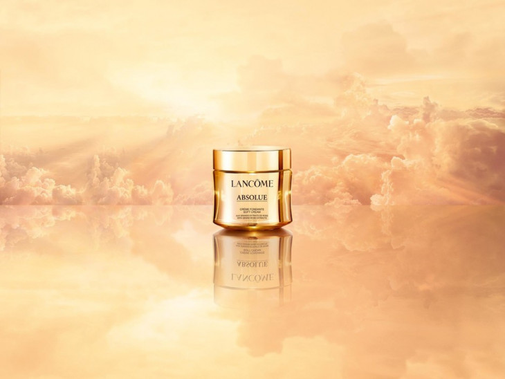 Lancôme Absolue Revitalizing & Brightening Soft Cream with Grand Rose Extracts