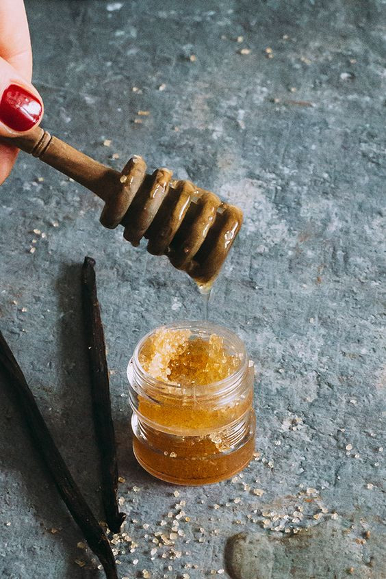 скраб для губ мед и сахар