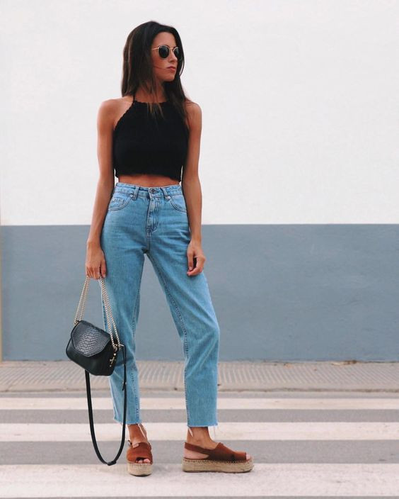 Модный образ с джинсами-бойфрендами на лето-2019