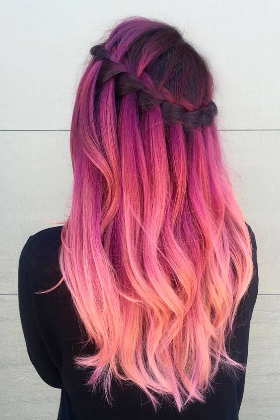 розовые волосы
