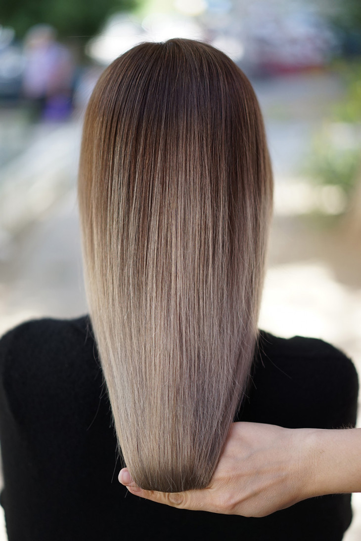 Растяжка цвета по всей длине волос