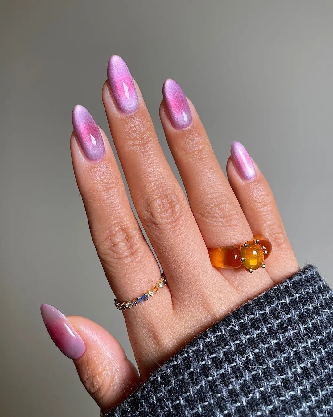 Aura Nails